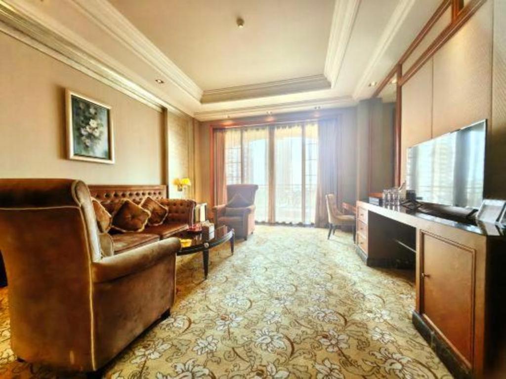 ชาโต สตาร์ริเวอร์ กวางโจว เพนินนซูลา Hotel ภายนอก รูปภาพ