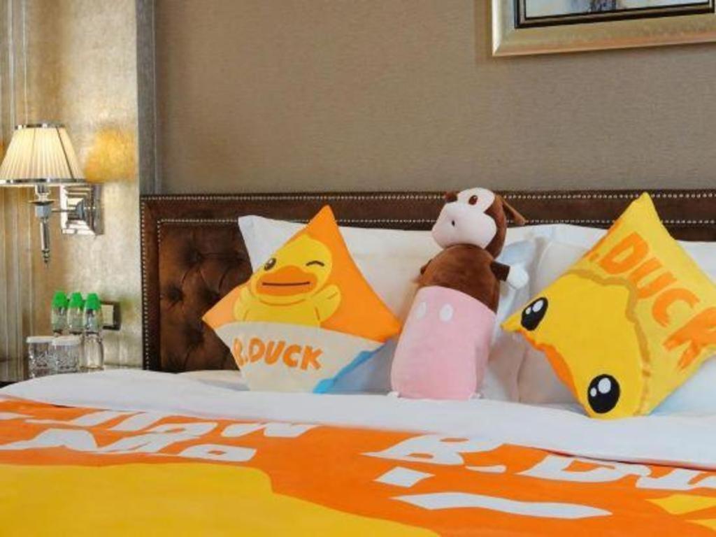 ชาโต สตาร์ริเวอร์ กวางโจว เพนินนซูลา Hotel ภายนอก รูปภาพ