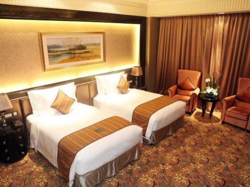 ชาโต สตาร์ริเวอร์ กวางโจว เพนินนซูลา Hotel ภายนอก รูปภาพ
