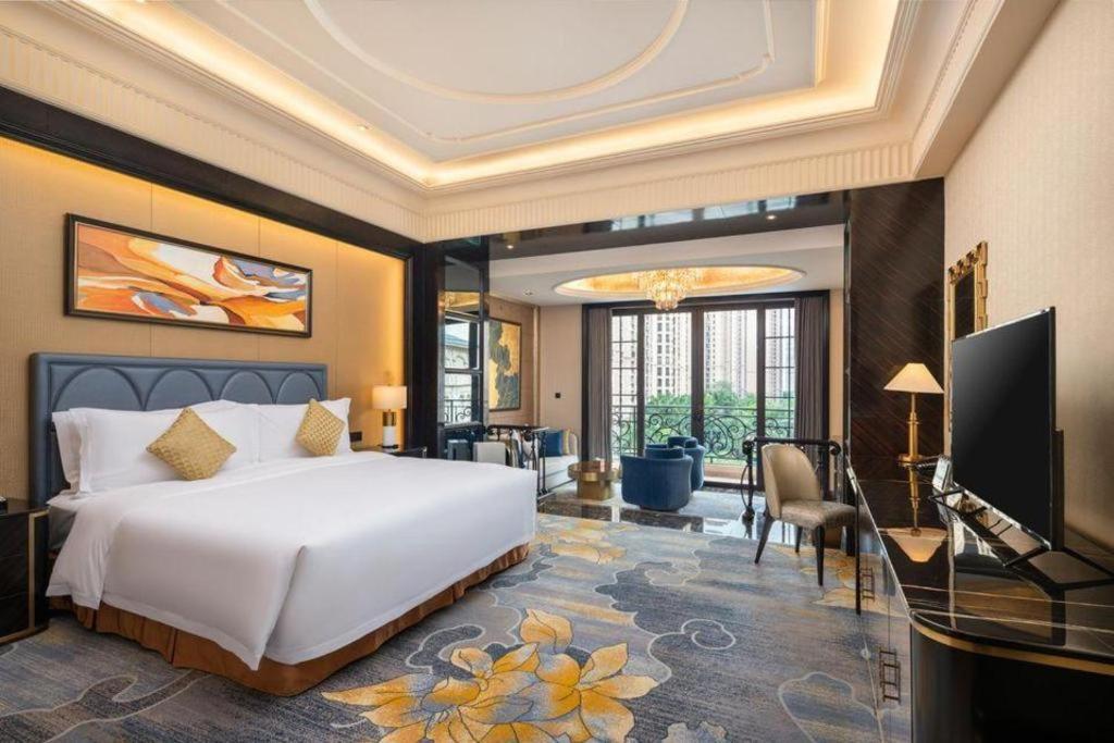 ชาโต สตาร์ริเวอร์ กวางโจว เพนินนซูลา Hotel ภายนอก รูปภาพ