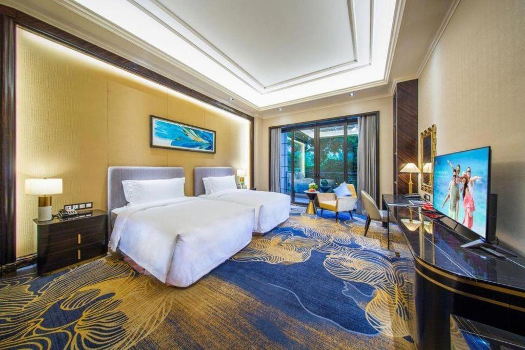 ชาโต สตาร์ริเวอร์ กวางโจว เพนินนซูลา Hotel ภายนอก รูปภาพ