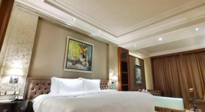 ชาโต สตาร์ริเวอร์ กวางโจว เพนินนซูลา Hotel ภายนอก รูปภาพ