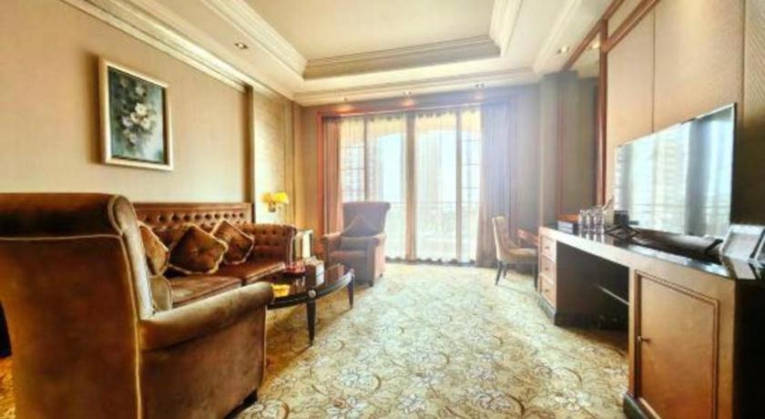 ชาโต สตาร์ริเวอร์ กวางโจว เพนินนซูลา Hotel ภายนอก รูปภาพ