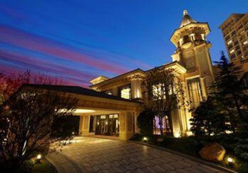 ชาโต สตาร์ริเวอร์ กวางโจว เพนินนซูลา Hotel ภายนอก รูปภาพ